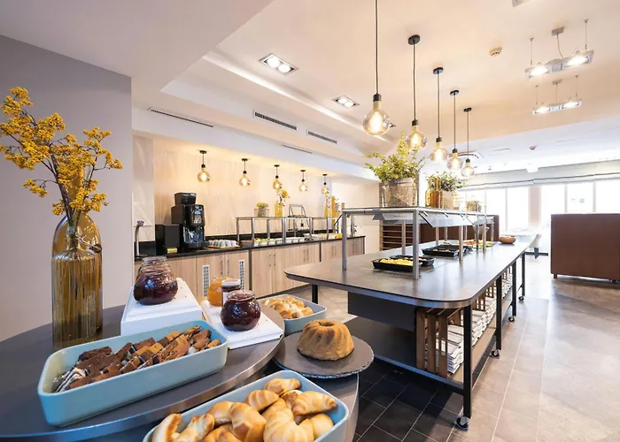 Leonardo Westbahnhof Hotel 4*