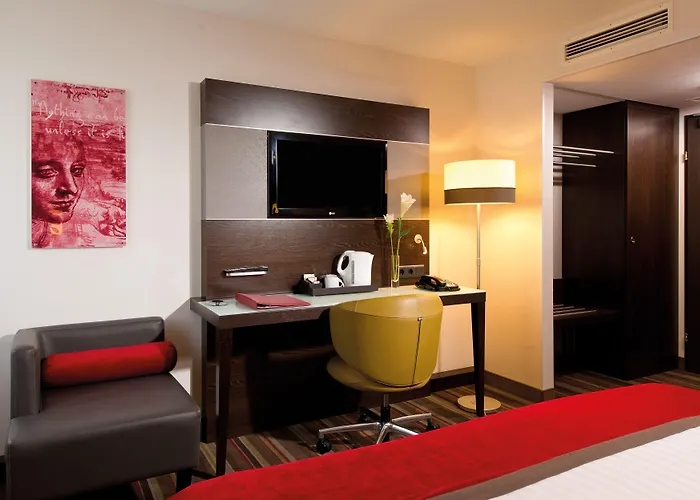 Hotel Leonardo Westbahnhof 4*