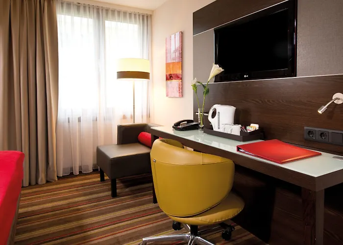Leonardo Westbahnhof Hotel 4*