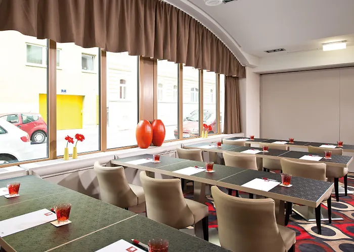 Hotel Leonardo Westbahnhof 4*
