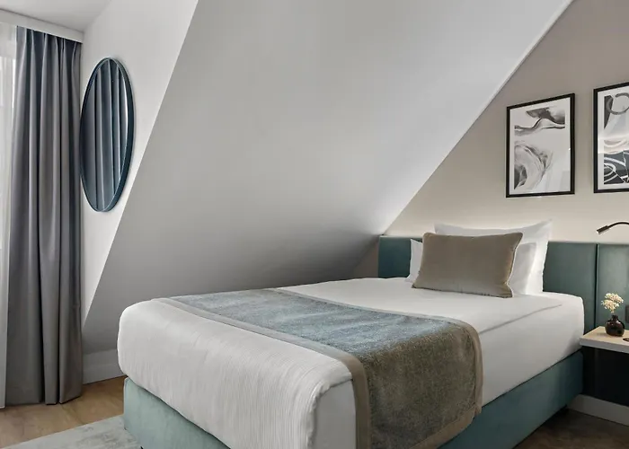 Hotel Leonardo Westbahnhof Viena