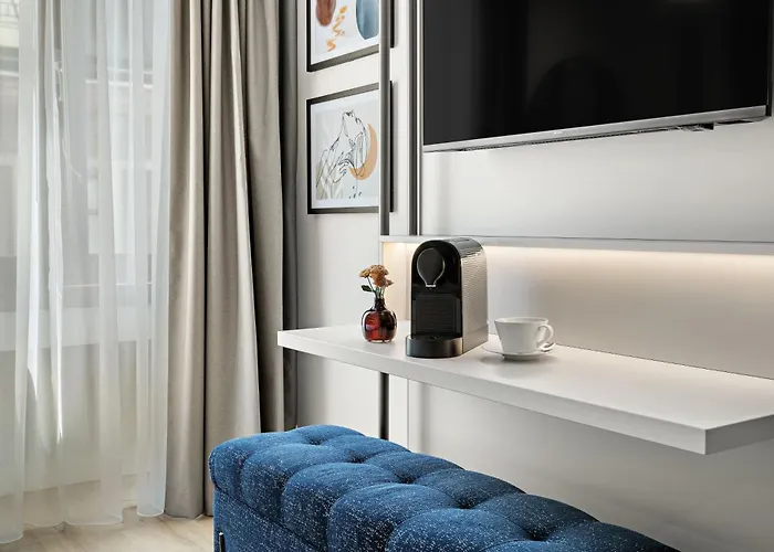 Leonardo Westbahnhof Hotel Viena