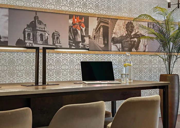 Leonardo Westbahnhof Hotel 4*
