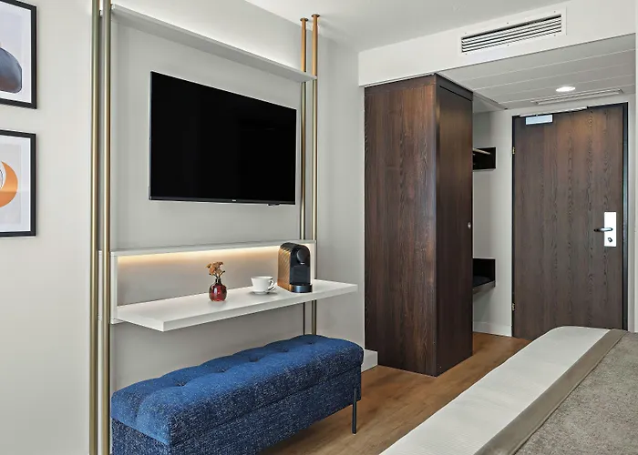 Leonardo Westbahnhof 4* Wenen