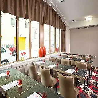 Leonardo Westbahnhof Hotel Wenen